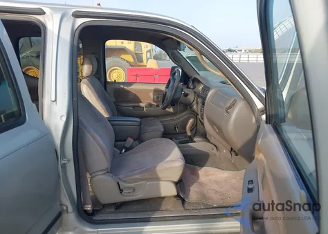 2003 Toyota Tacoma Prerunner V6 from USA, damaged, VIN 5TEGN92N33Z281809